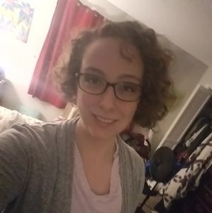 Meet your Posher, Liz